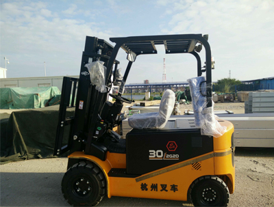 揭陽潮汕機(jī)場(chǎng)采購杭州叉車案例