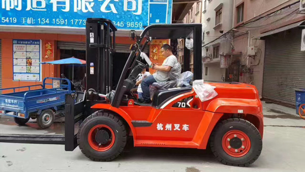 7噸內燃叉車X系列-實拍圖